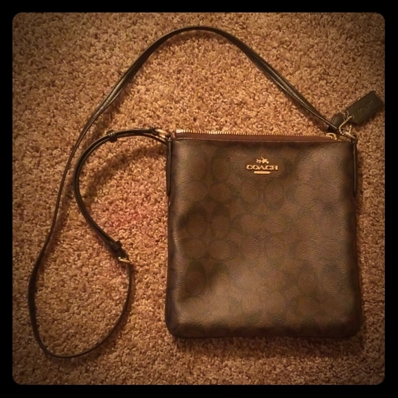 Coach Handbags - Small Coach Purse